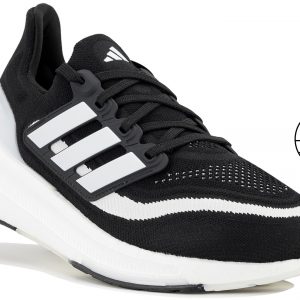 UltraBOOST Light M