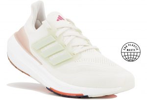 UltraBOOST Light W